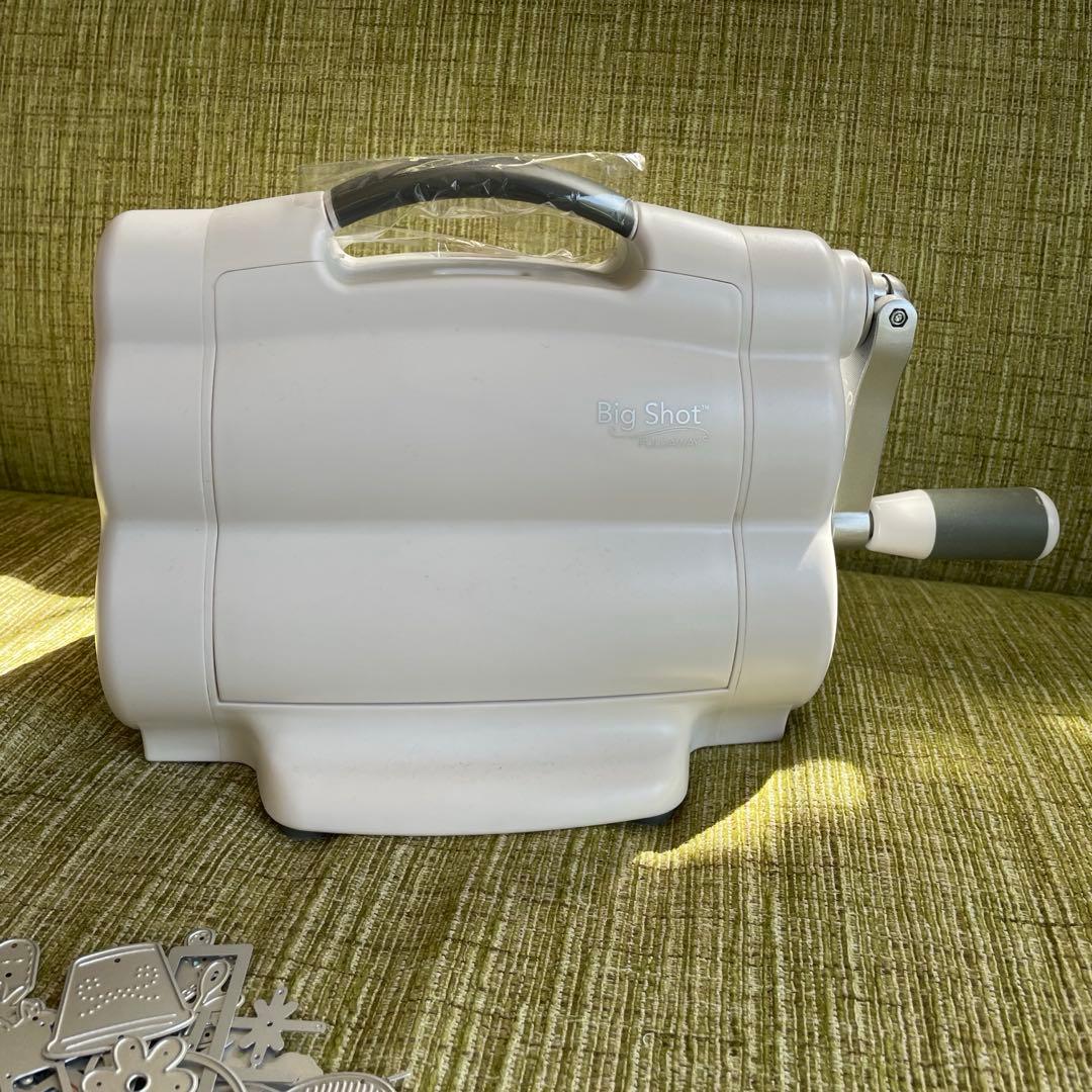 Big Shot ダイカットマシン　シジックス カッティングダイ