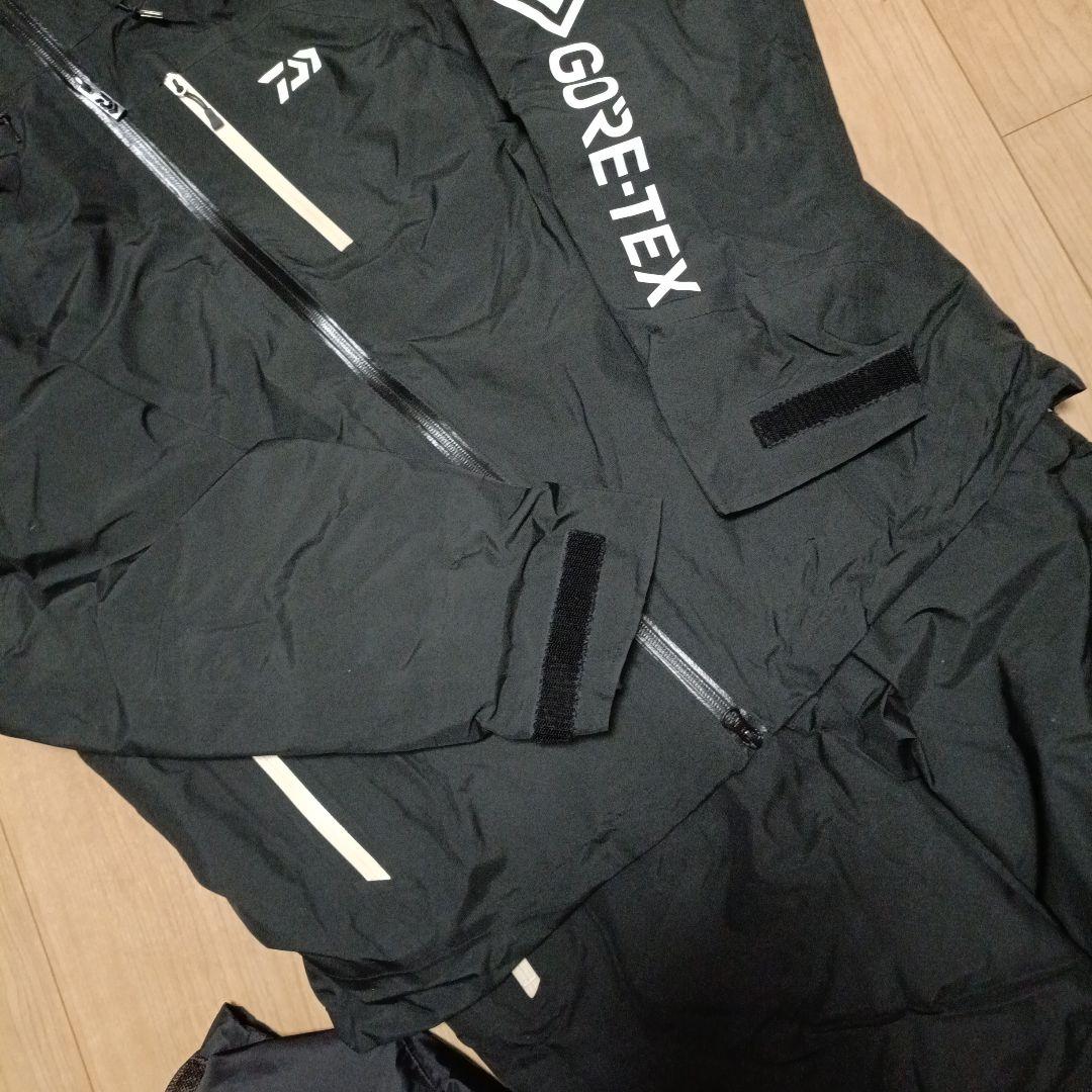 ダイワ　DW-1921 ゴアテックスウィンタースーツ　ブラック　Lサイズ　中古品