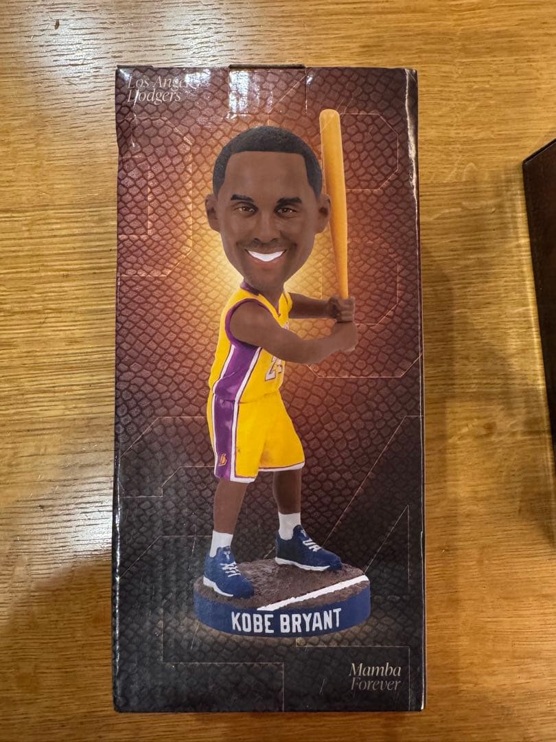 ドジャース　コービーブライアント　ボブルヘッド　8/8　球場限定　非売品