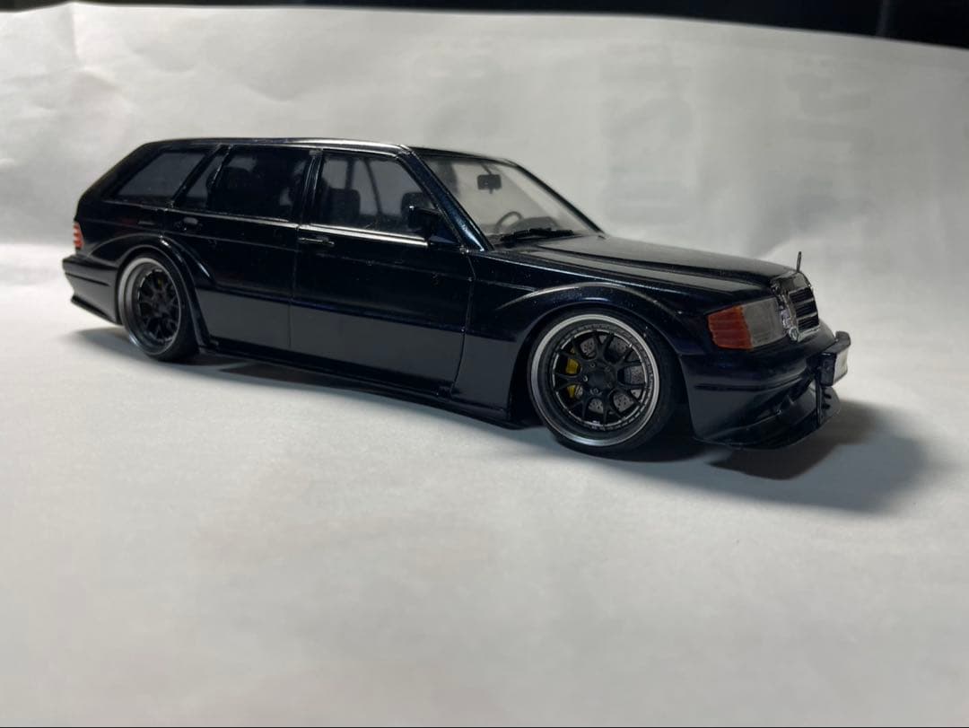 1/24 メルセデスベンツエボリューションIIワゴンの完成品(部品不足あり)
