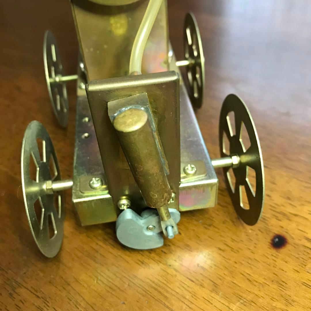 【レトロ‼️】金属製 蒸気機関車 動力式 4輪