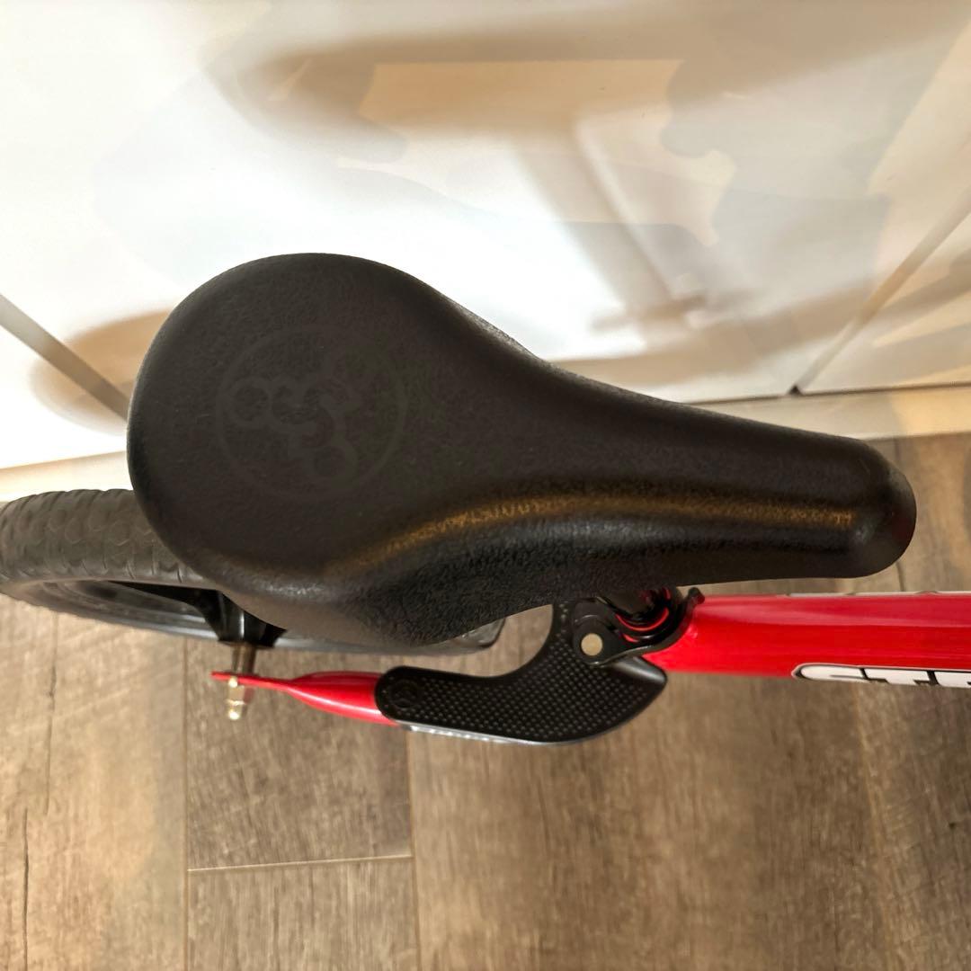 ストライダースポーツモデル　12インチ　レッド　美品　送料込み