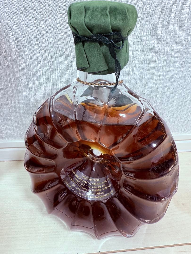 レミーマルタン　コニャック　セントークリスタル　バカラボトル