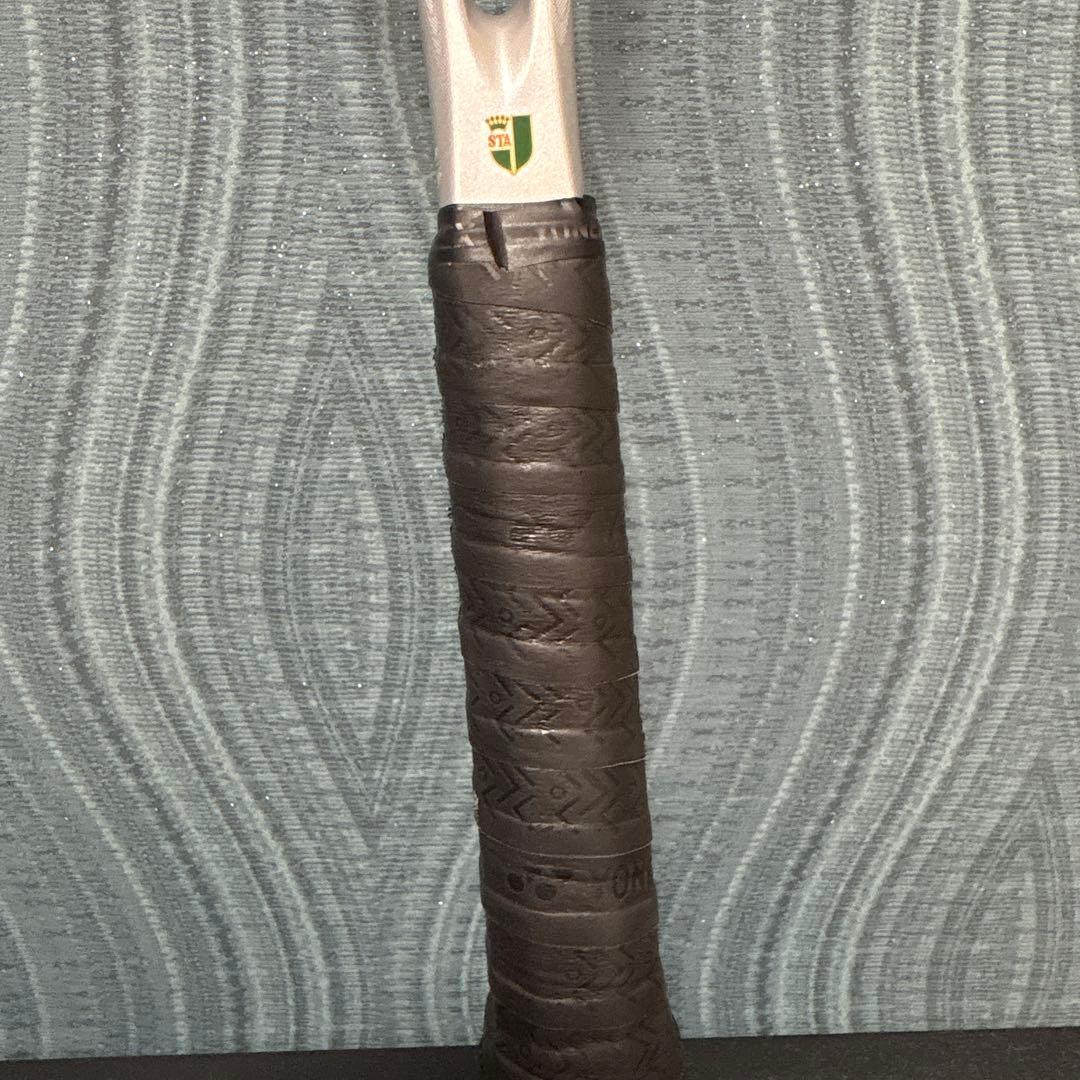 ヨネックス　ナノフォース8vREV UL１　テニス軟式用