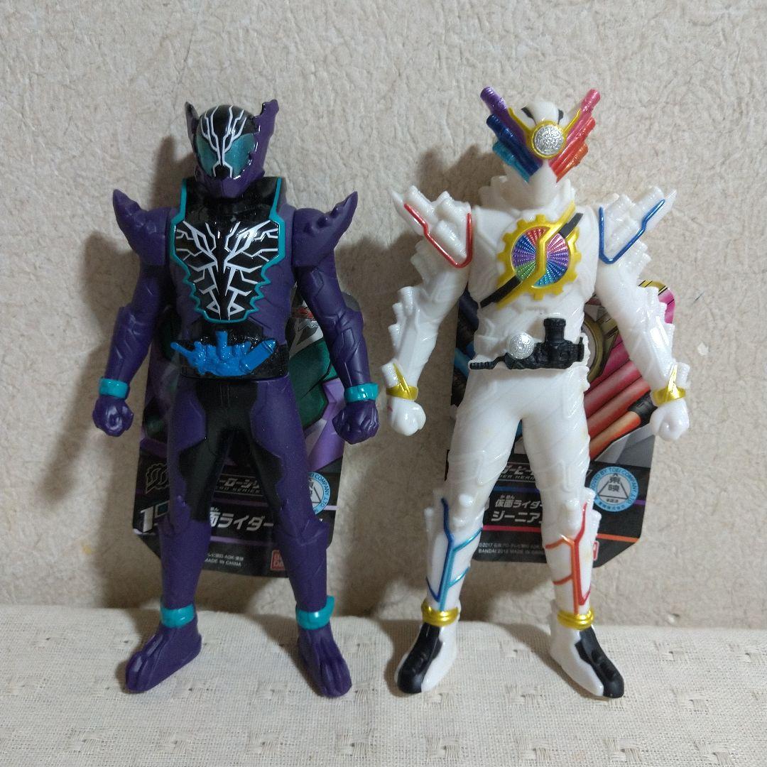 仮面ライダービルド ソフビフィギュア１８体