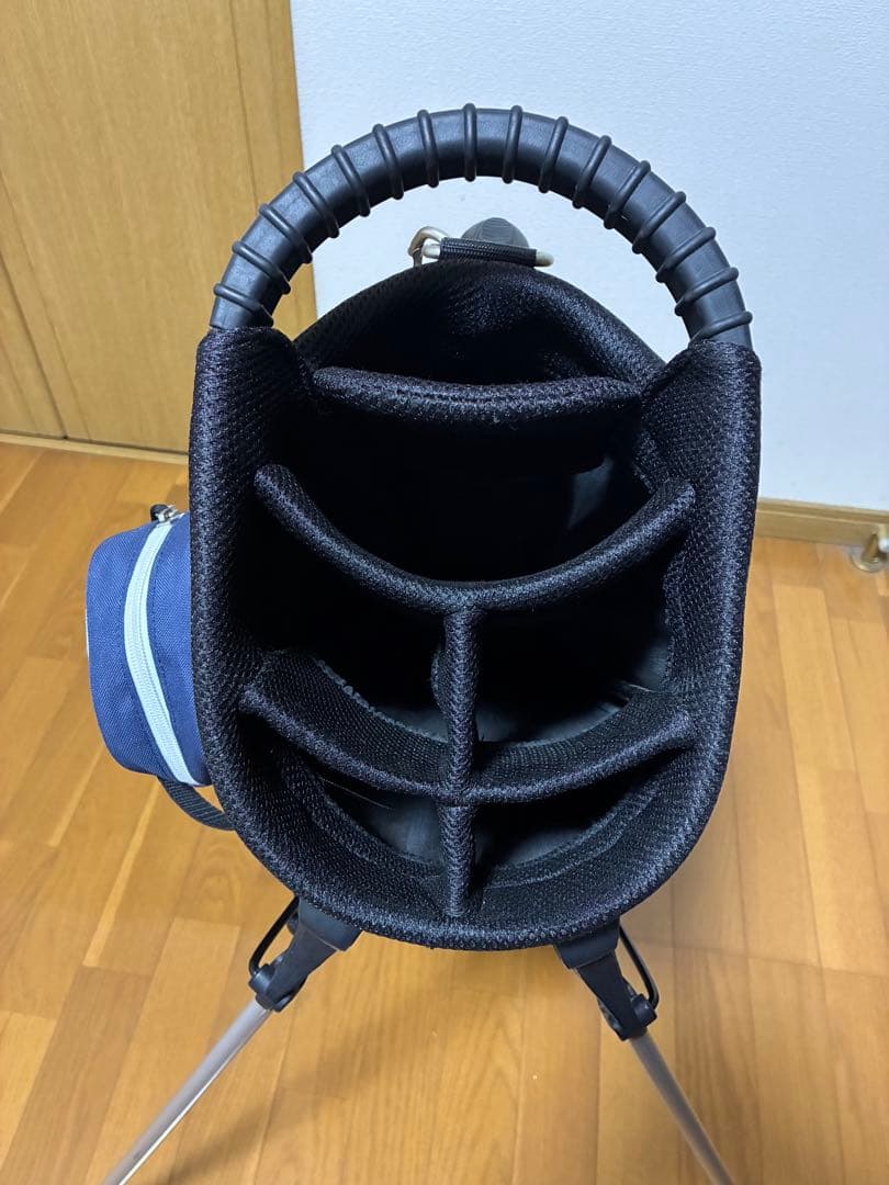 Rough & Swell キャディバッグ 青・赤