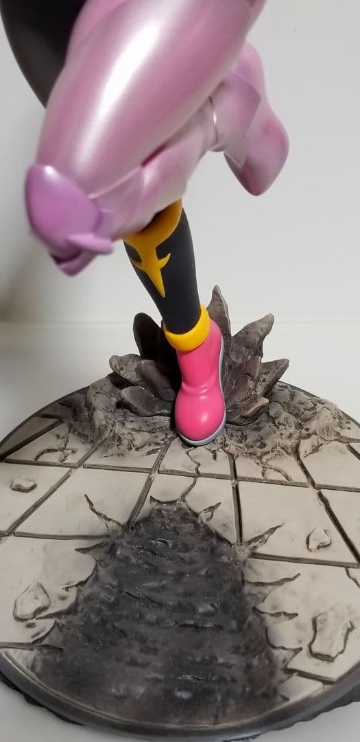 美品❗ダイの大冒険　マァム　フィギュア　ドラゴンクエスト　格闘家