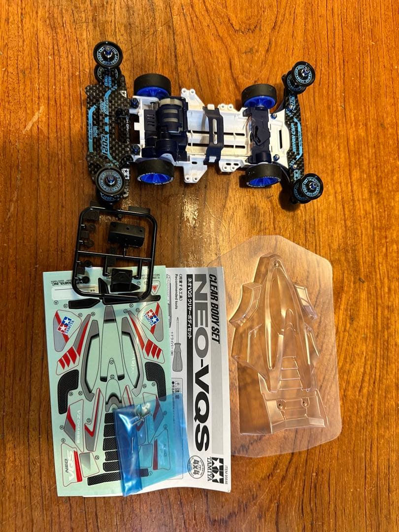 ミニ四駆 NEO-VQS クリヤーボディ　 95648 vzシャーシ　セット
