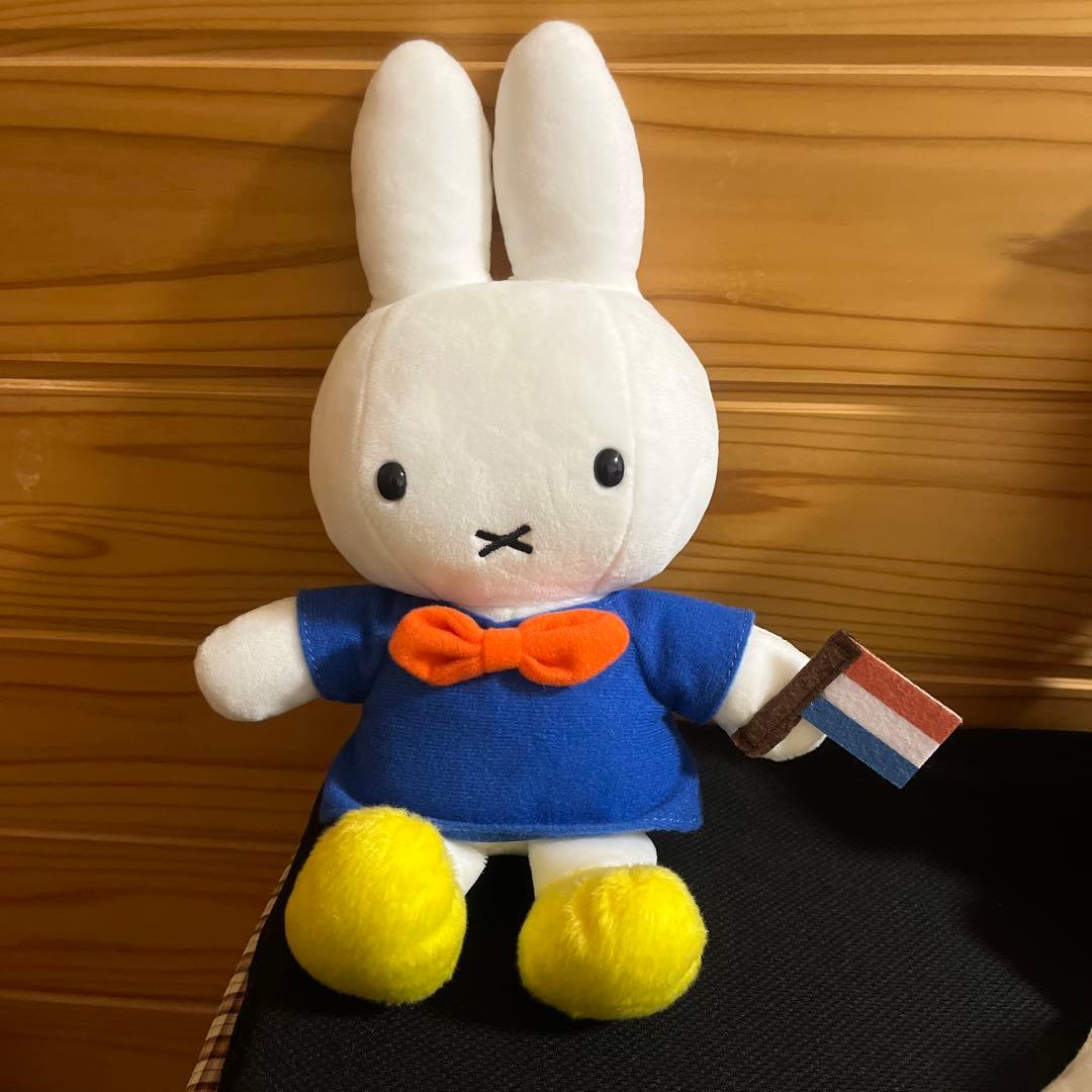 ポーズミッフィー2個、国旗ミッフィーぬいぐるみ おばけ洋服！まとめ売り