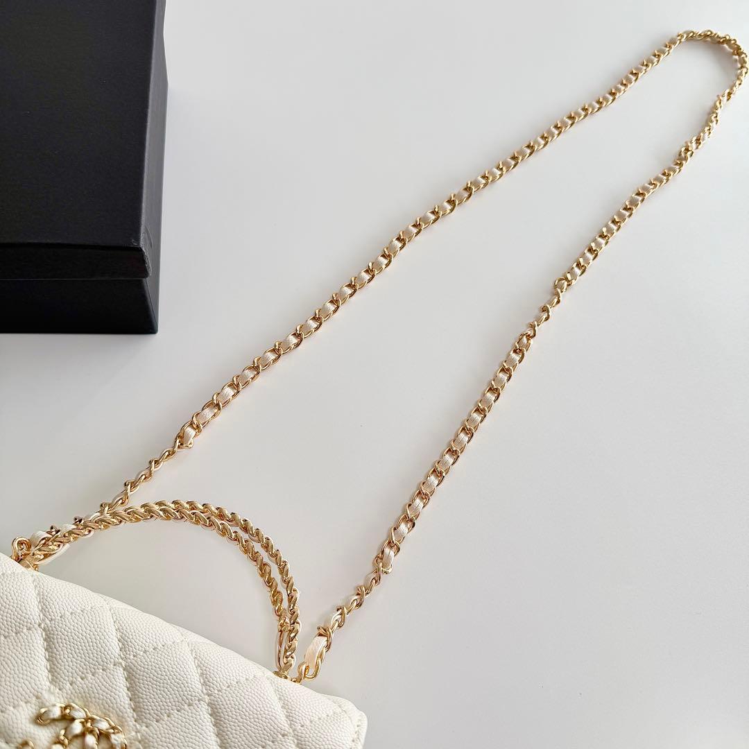 CHANEL ショルダーバッグ　シャネル　ホワイト　非売品　VIP限定ギフト