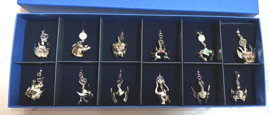 【値下げ中】聖闘士星矢　黄金聖闘士　アクセサリーチャームセット