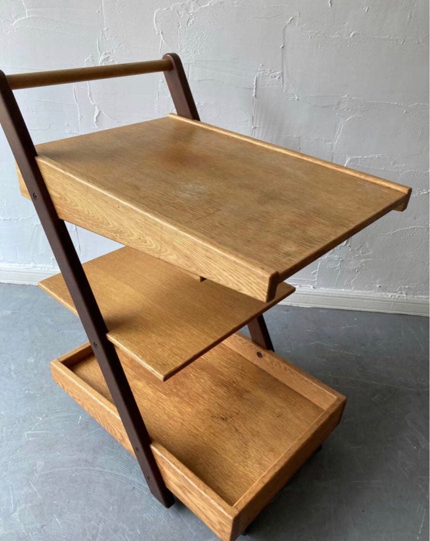 ジャパニーズモダン　木製無垢ワゴン