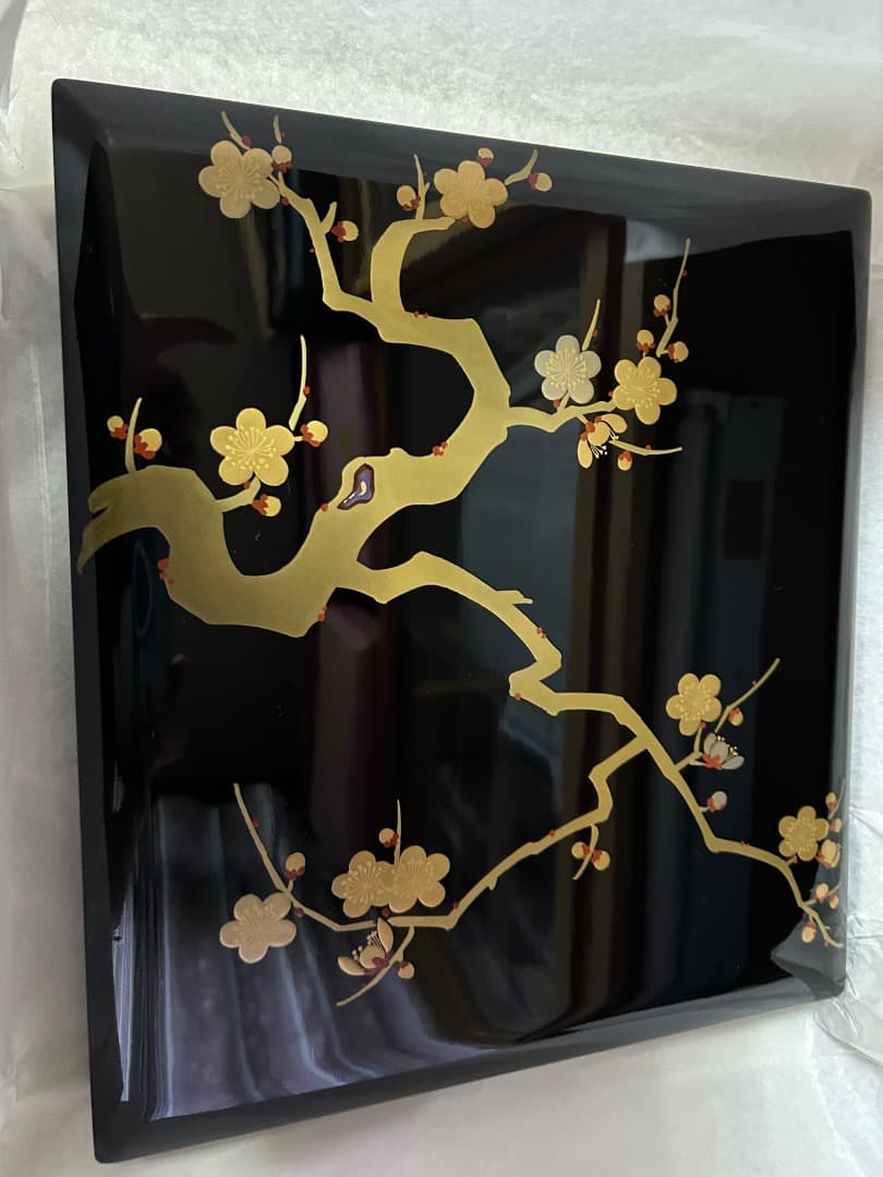 会津塗、堅地家具師、加藤邦吉の大極上、惣黒の重箱 金色の花模箱付き