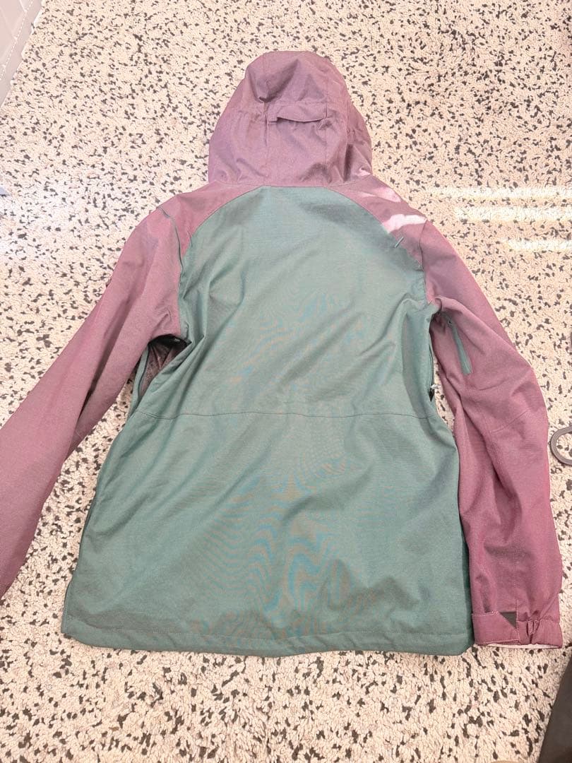 VOLCOM スノーボードウェア プルオーバー