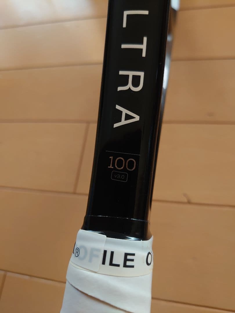 Wilson Ultra V3 V4 100 テニスラケット