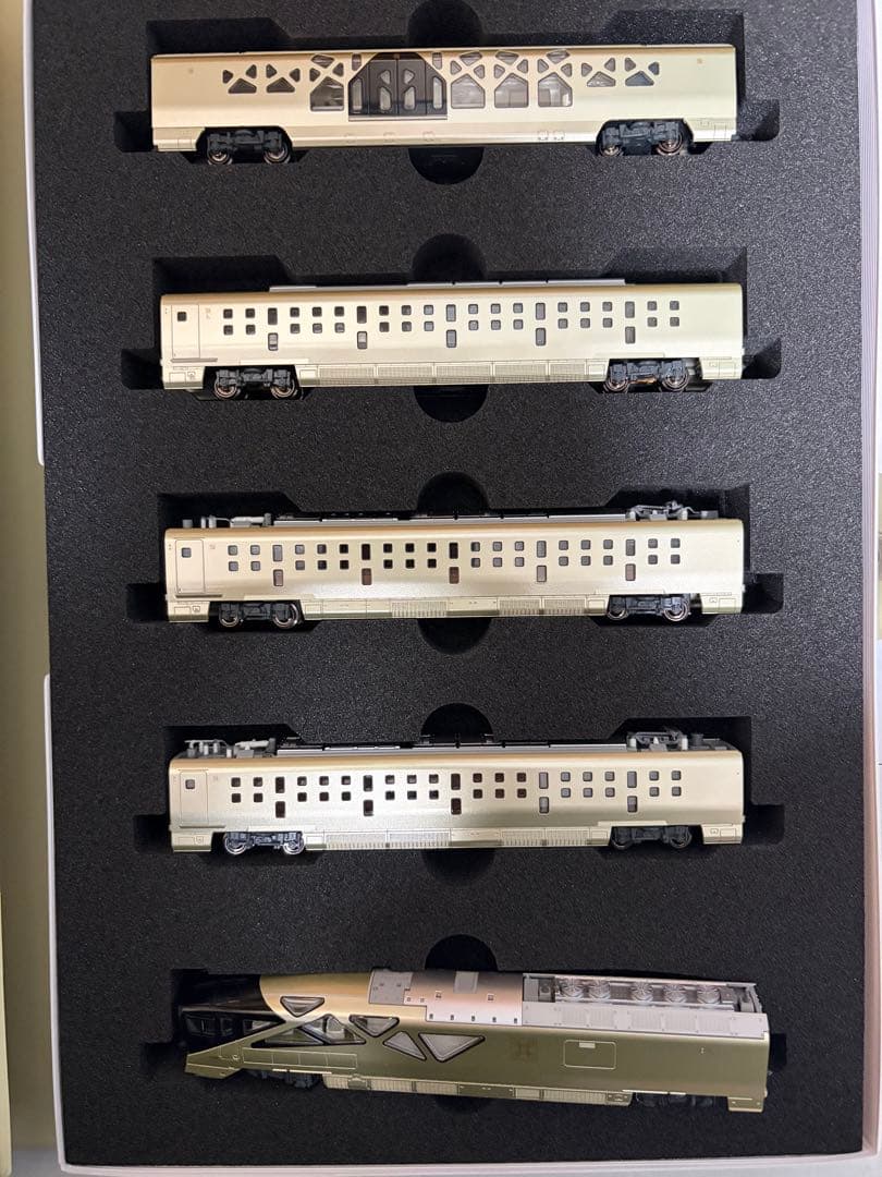 限定品！ KATO 10-1447 E001形　TRAIN SUITE 四季島