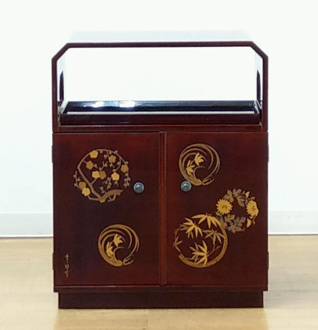 美品 輪島塗 蒔絵師 山本幸三郎作 朱漆 金彩 四季の草花蒔絵 小棚 茶道具棚物