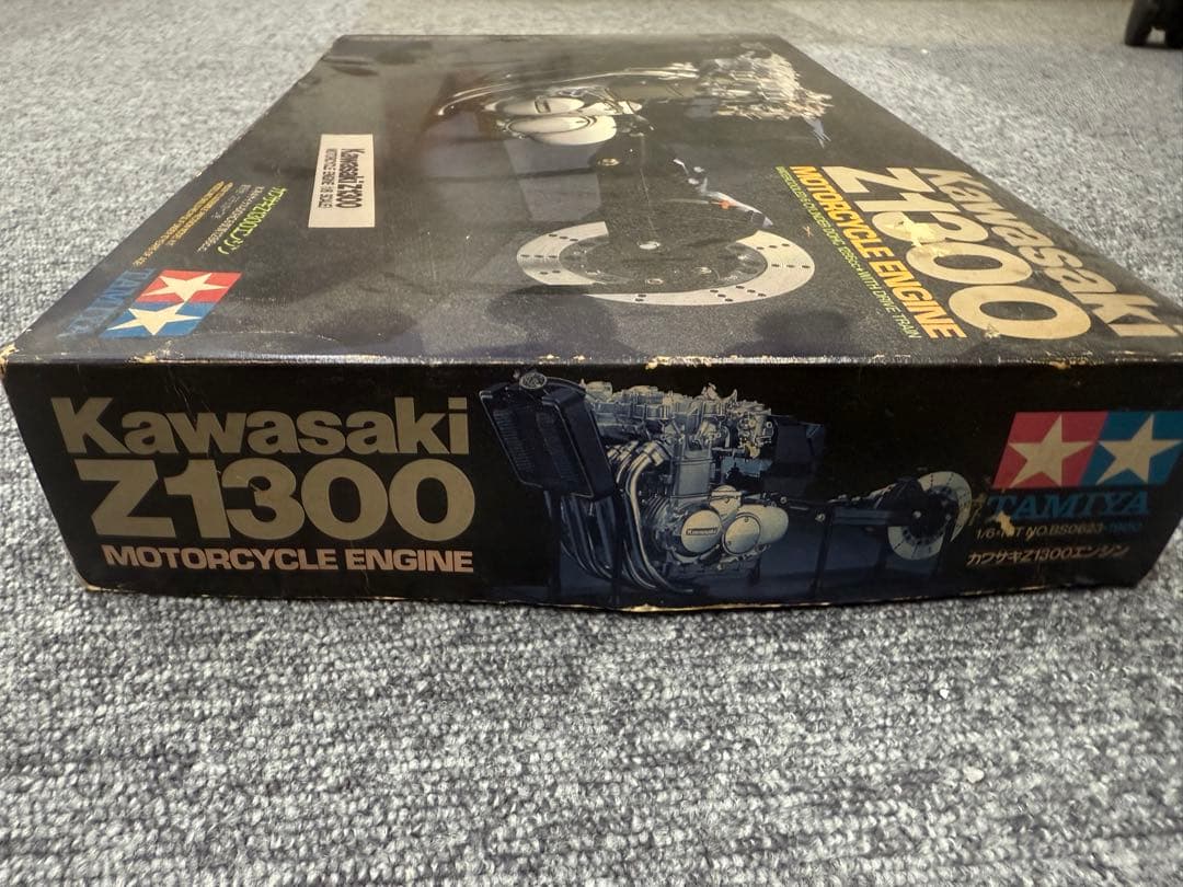 タミヤ 1/6 カワサキ Z1300 エンジン 未組立 プラモデル 箱傷みあり