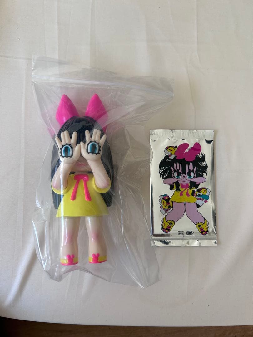 にぎるちゃんソフビとカードセット　 Reebokコラボ