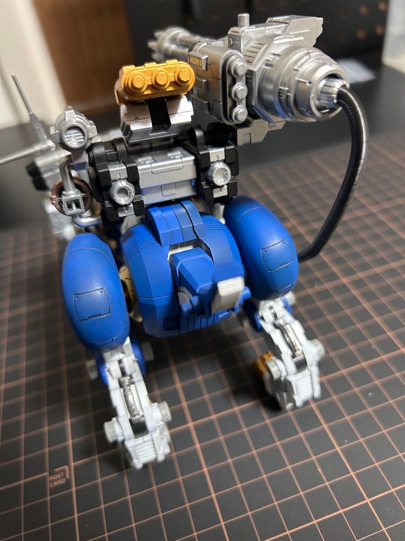 ゾイド　タカラトミー　リアライズ　セイバータイガー(共和国仕様)