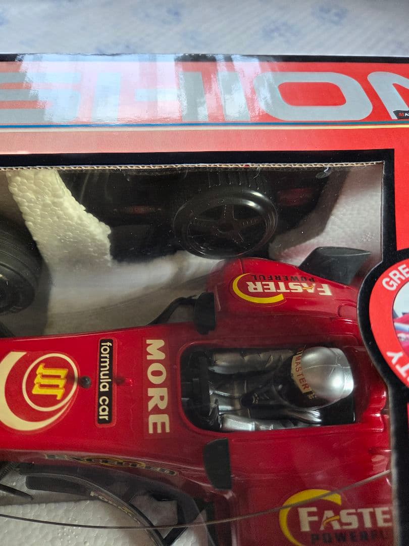 フェラーリ F1 27MHz RCモデル 1:12