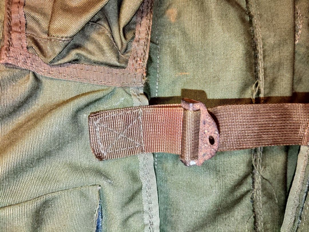 再々値下げ‼️ヴィンテージ フライングジャンプスーツとサバイバルベスト