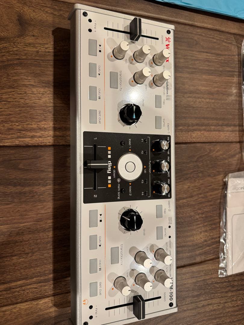 VESTAX VCM-100 アップルストア限定品　カスタム