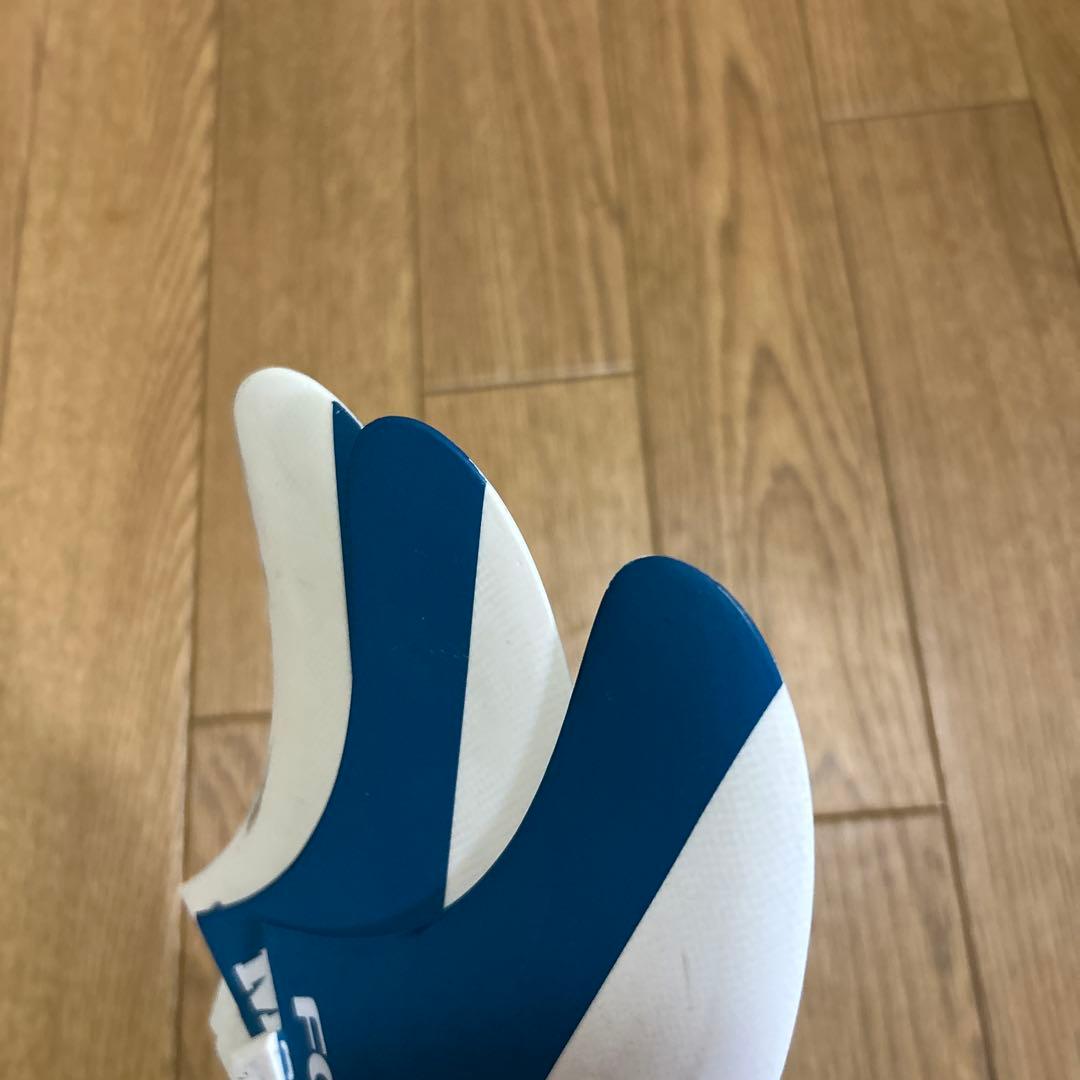 FCS II MF サーフボードフィン ミックファニング　ミディアム