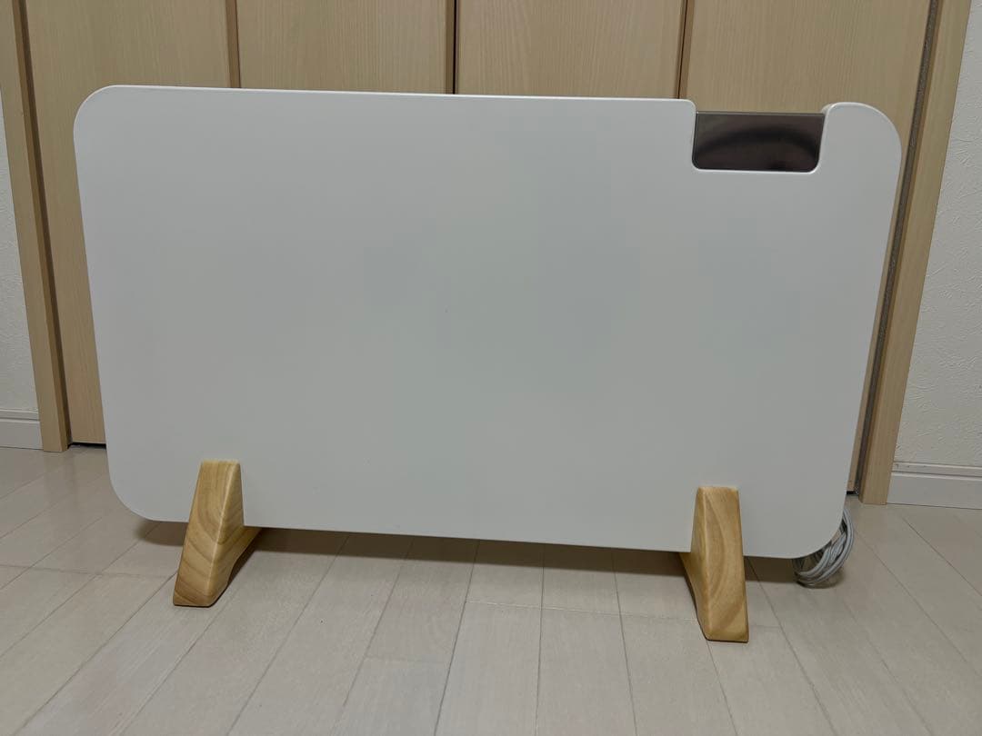 moku. パネルヒータホワイト 電気ヒーター 木製スタンド付き 2024年製