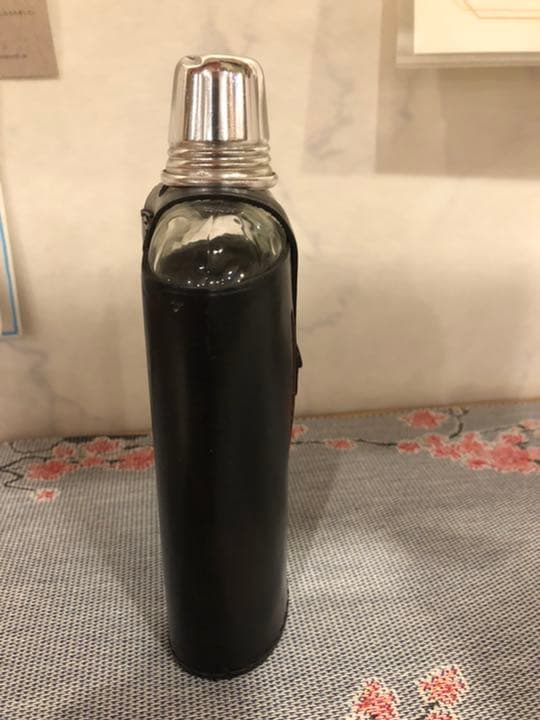 イギリス　アンティークボトルキーパー