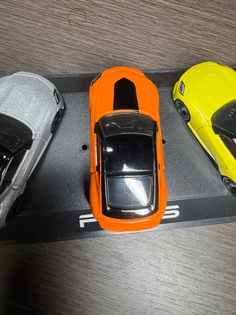 rz 34 トミカ3台セット イエロー オレンジ シルバー　オレンジが改造トミカ