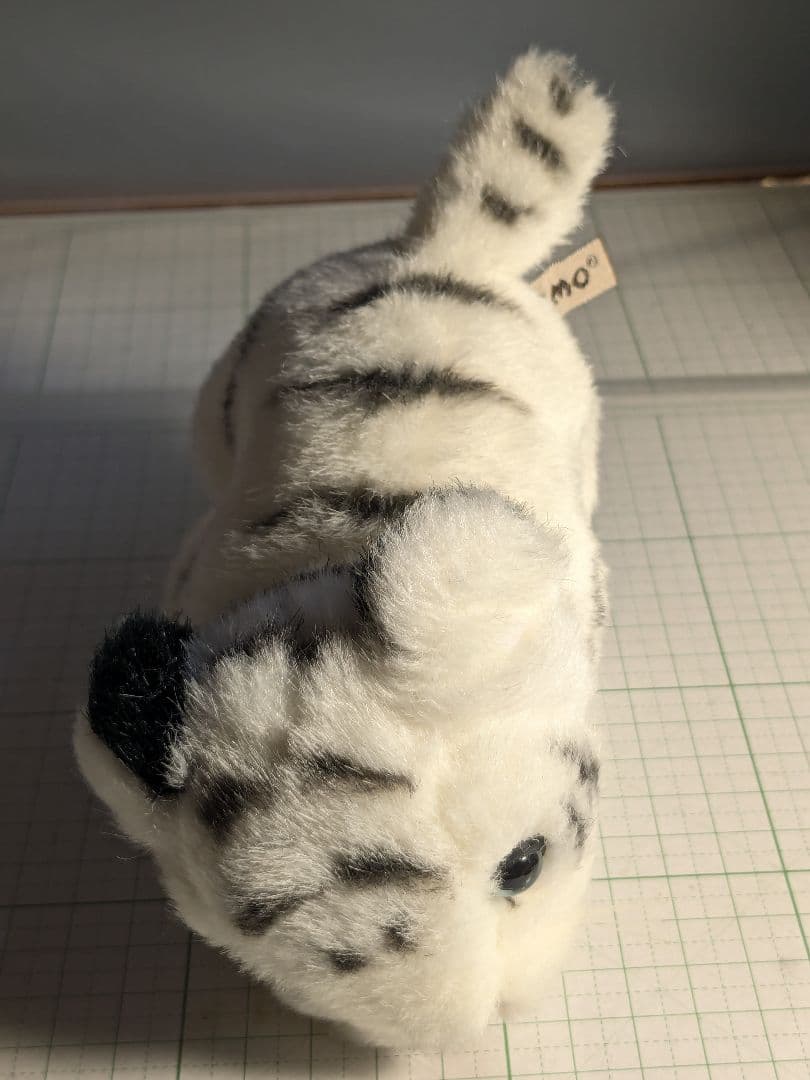 レア　ホワイトタイガー　赤ちゃん　ぬいぐるみ