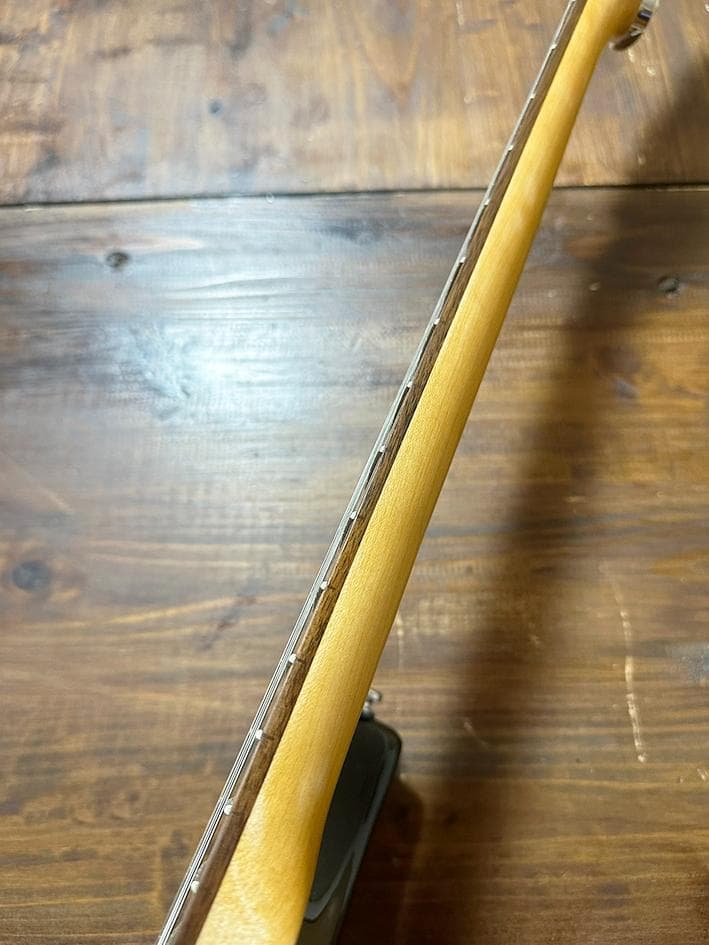 Elioth エリオス ストラトタイプ　エレキギター　ブラウン