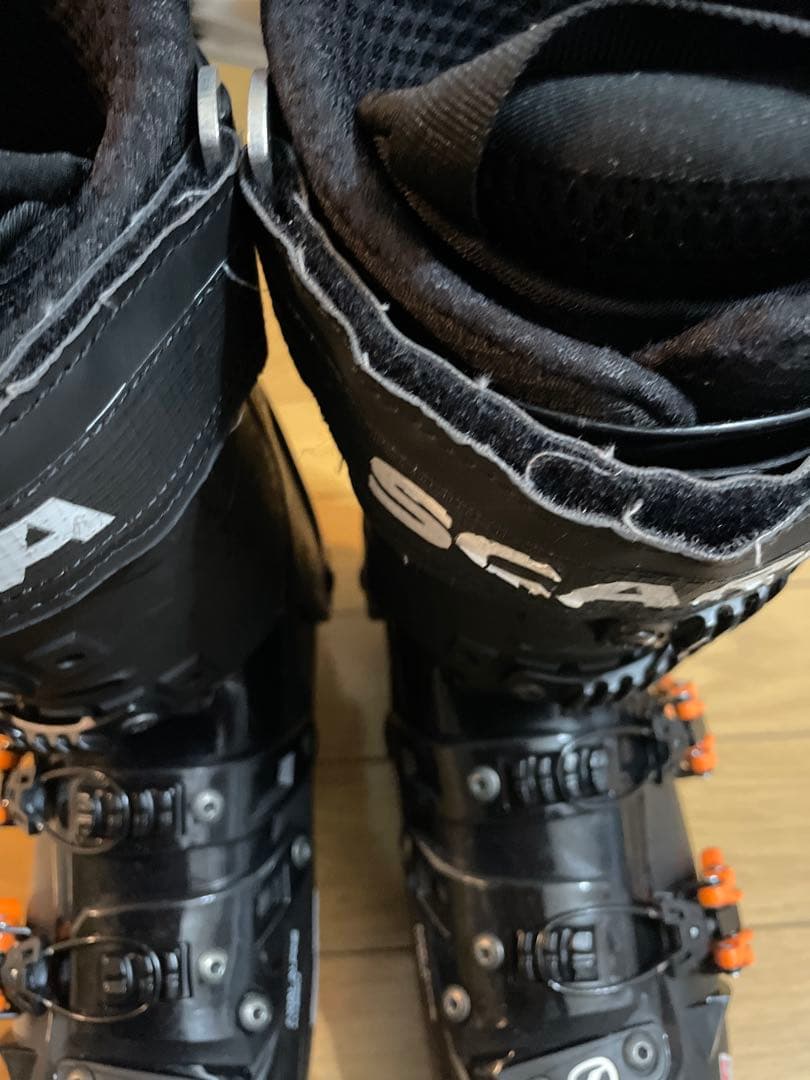 SCARPA QUATRO SLスカルパスキーブーツ　中古品