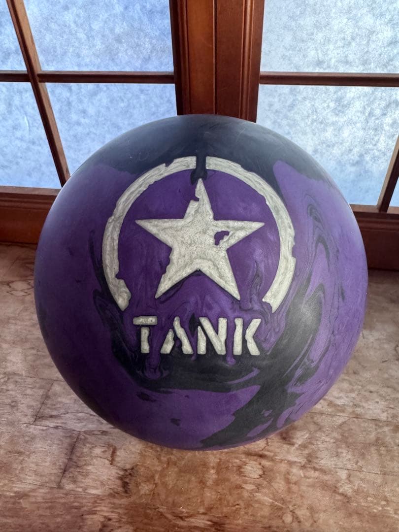 motiv TANK Shadow Tank ボウリングボール 15lbs