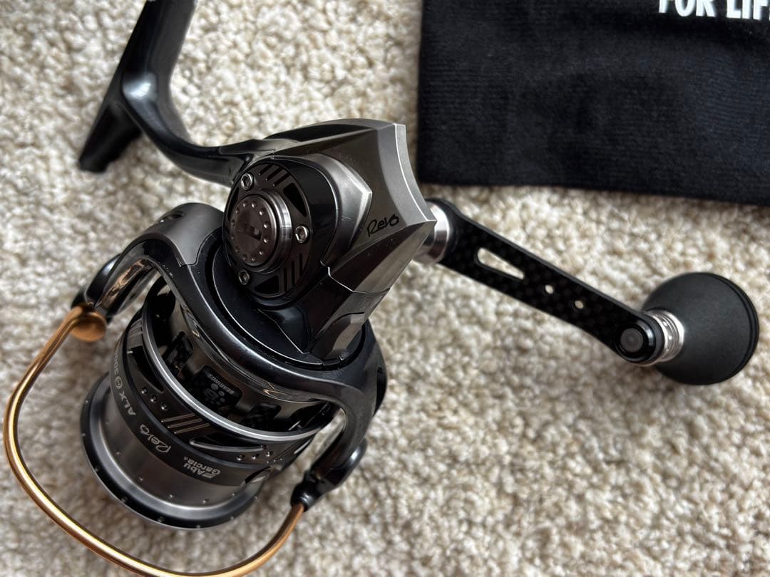 美品Abu Garcia Revo ALX 3000SH Theta