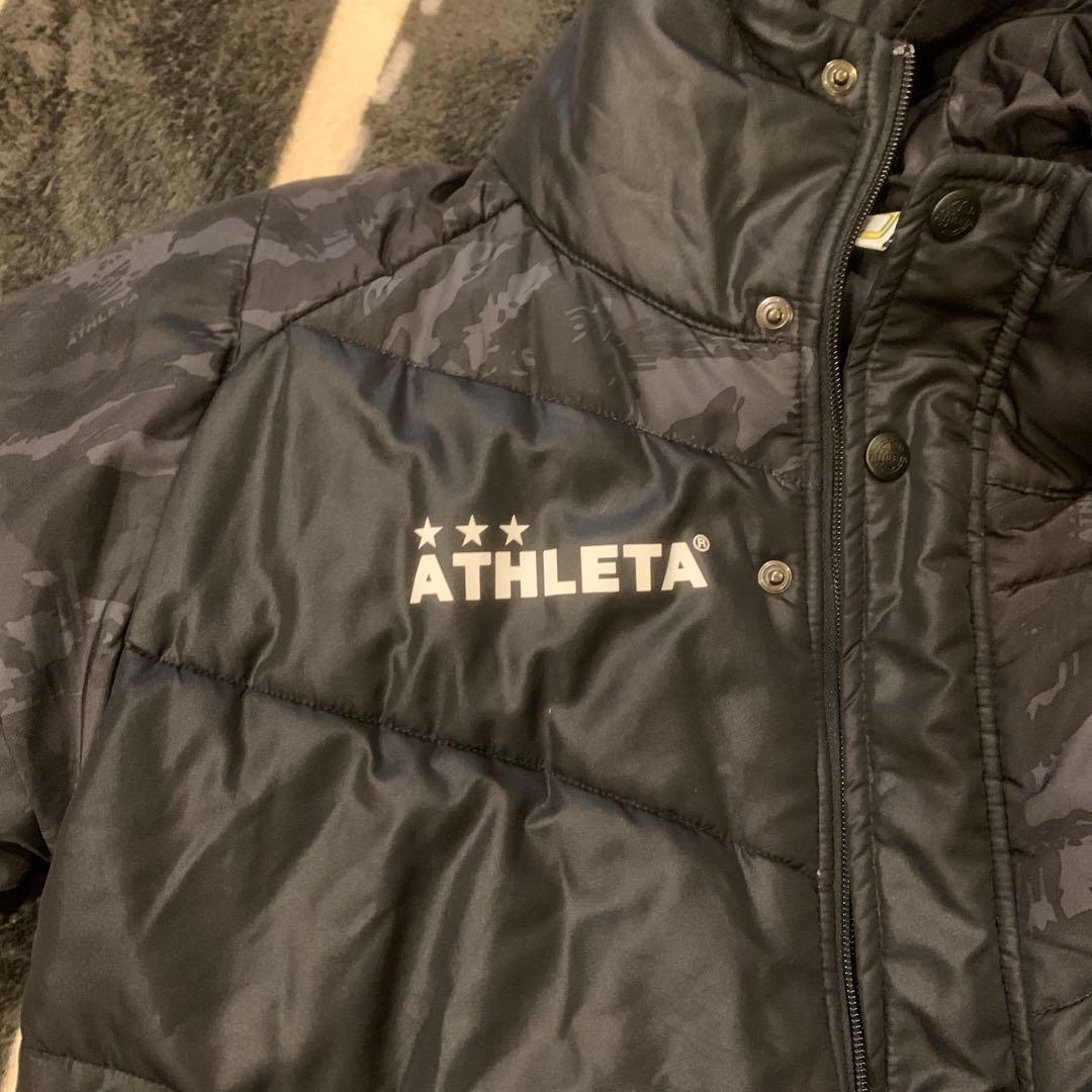 ATHLETAのベンチコート