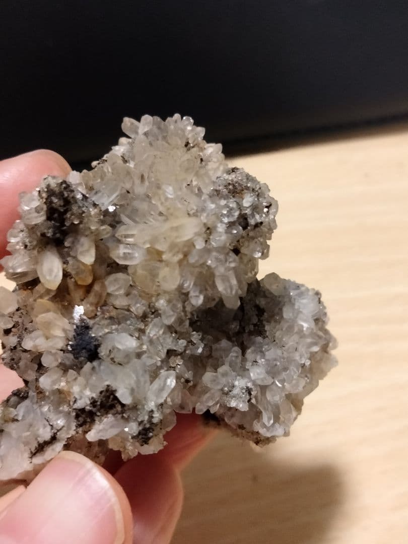 埼玉県秩父市中津川 秩父鉱山 橋掛沢　水晶クラスター 番号5