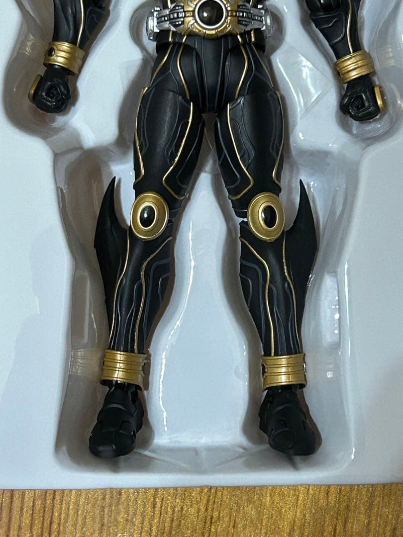 真骨頂 仮面ライダークウガ アルティメットフォーム フィギュア