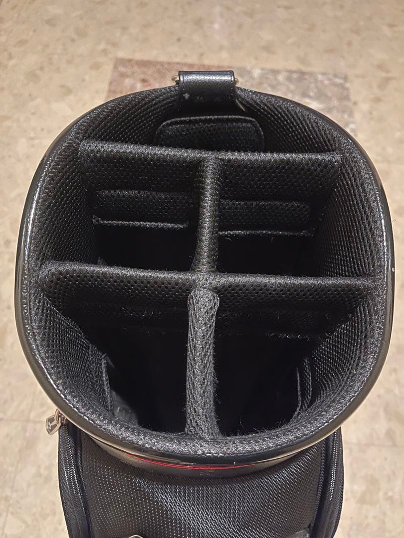 テーラーメイド　キャディバッグ　ブラック/レッド