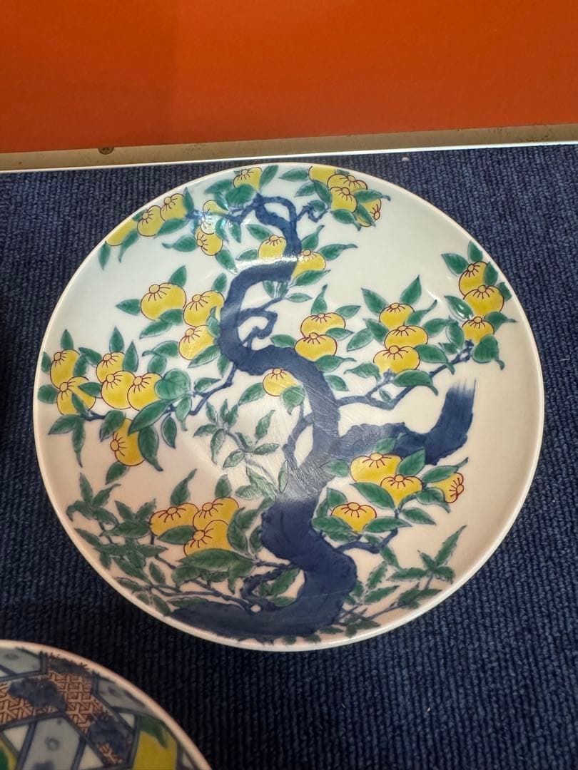 1647 其泉　色絵三方がらみ桐文皿　橘文皿　小手毬文皿