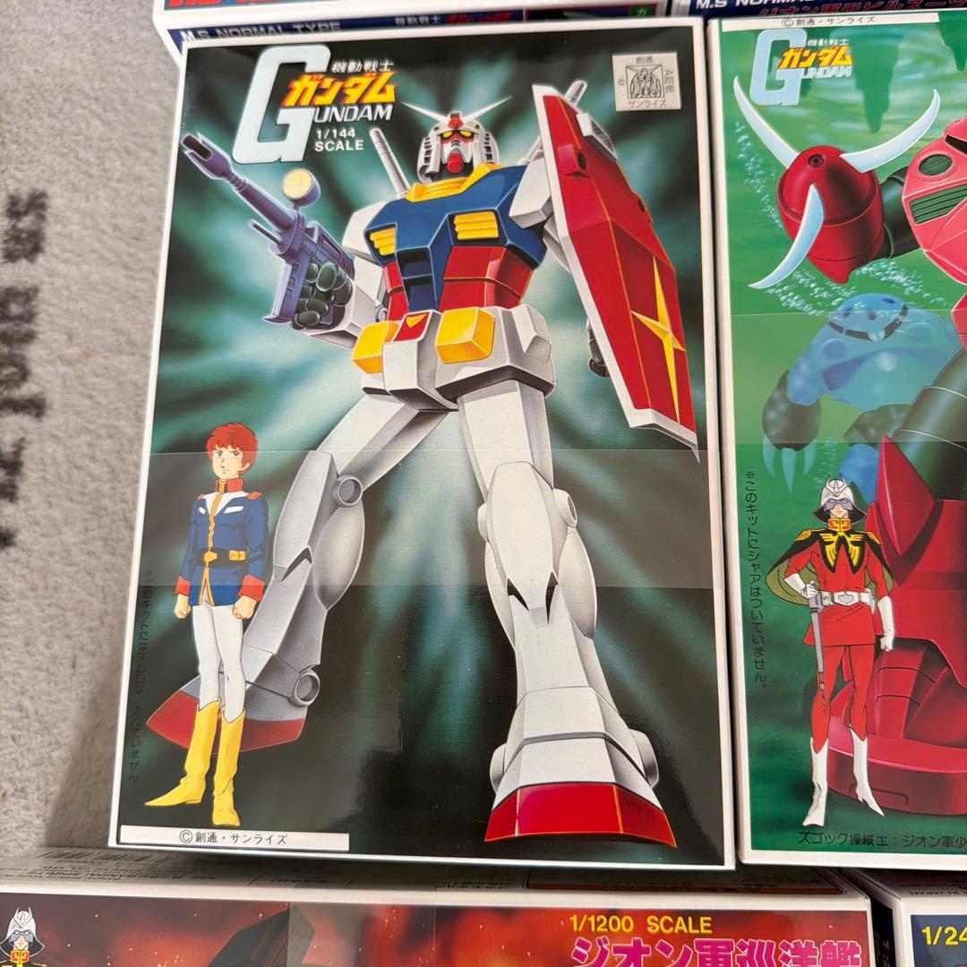 新品未組立　旧キット　ガンダム プラモデル　13点SET