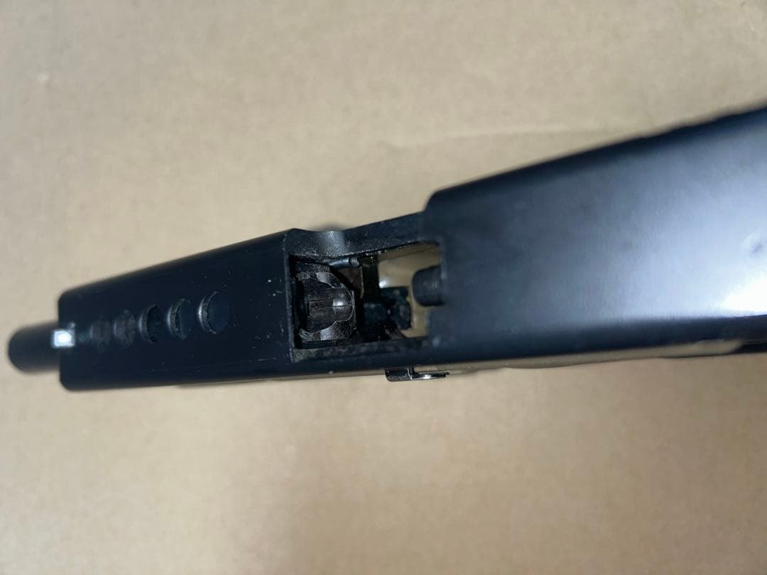 ガスガン　東京マルイ　G17カスタム　フラットダークアース　マガジン3本付き