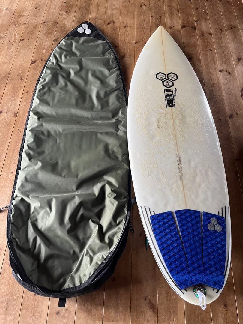 アルメリック ネックベアード