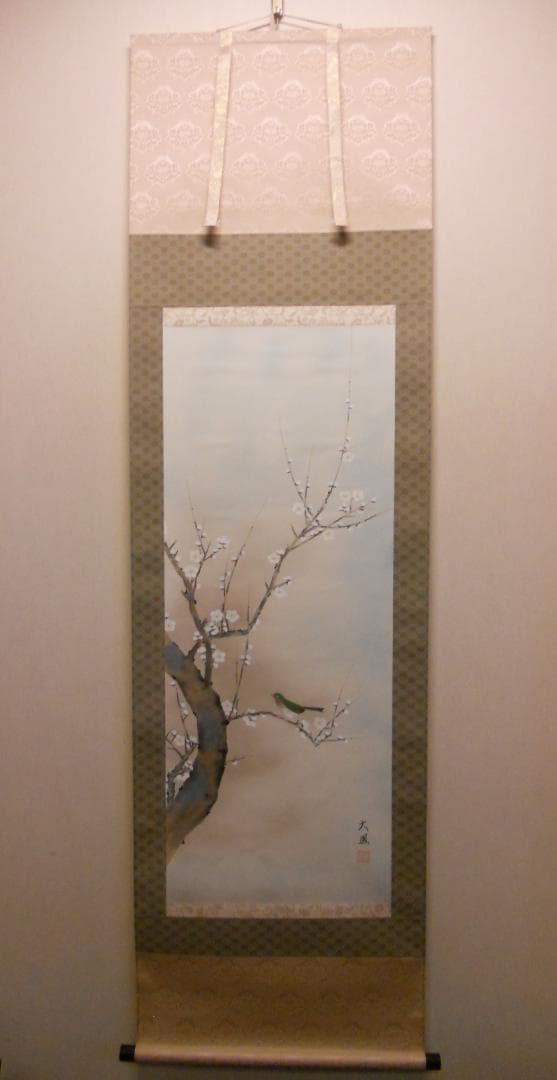 掛け軸 小川大鳳 梅に鶯 絹本 希少 軸装 茶道具 掛軸 美品 です。