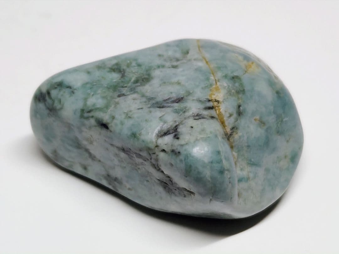 コン沢 37g 翡翠 ヒスイ 原石 鑑賞石 自然石 誕生石 鉱物 鉱石 水石