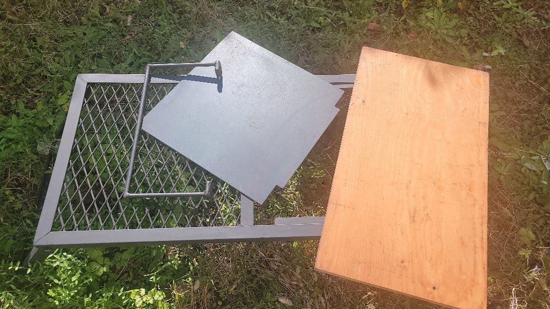 折りたたみ式アウトドア　 アイアンテーブル