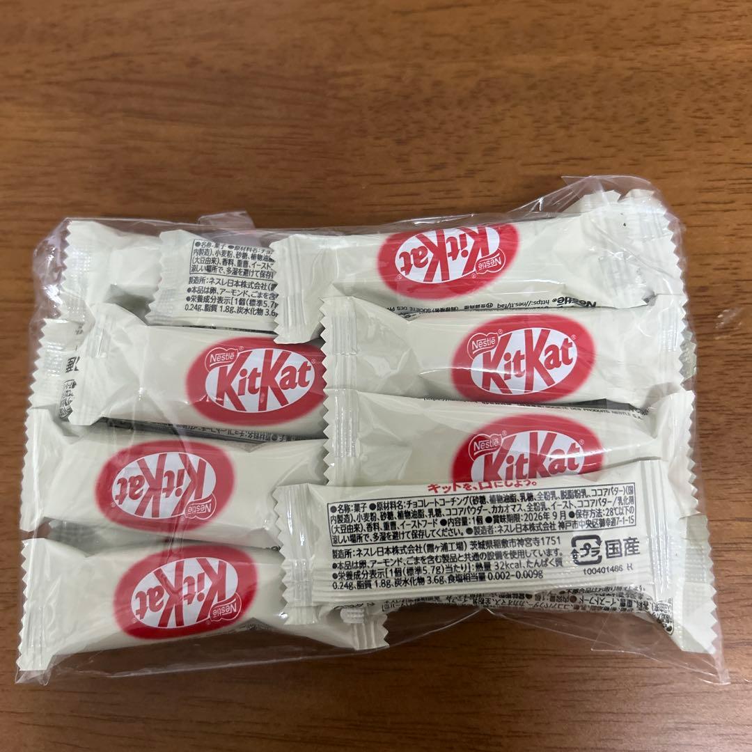 お菓子詰め合わせ　まとめ売り　アミューズメント景品　キットカット　チョコベビー