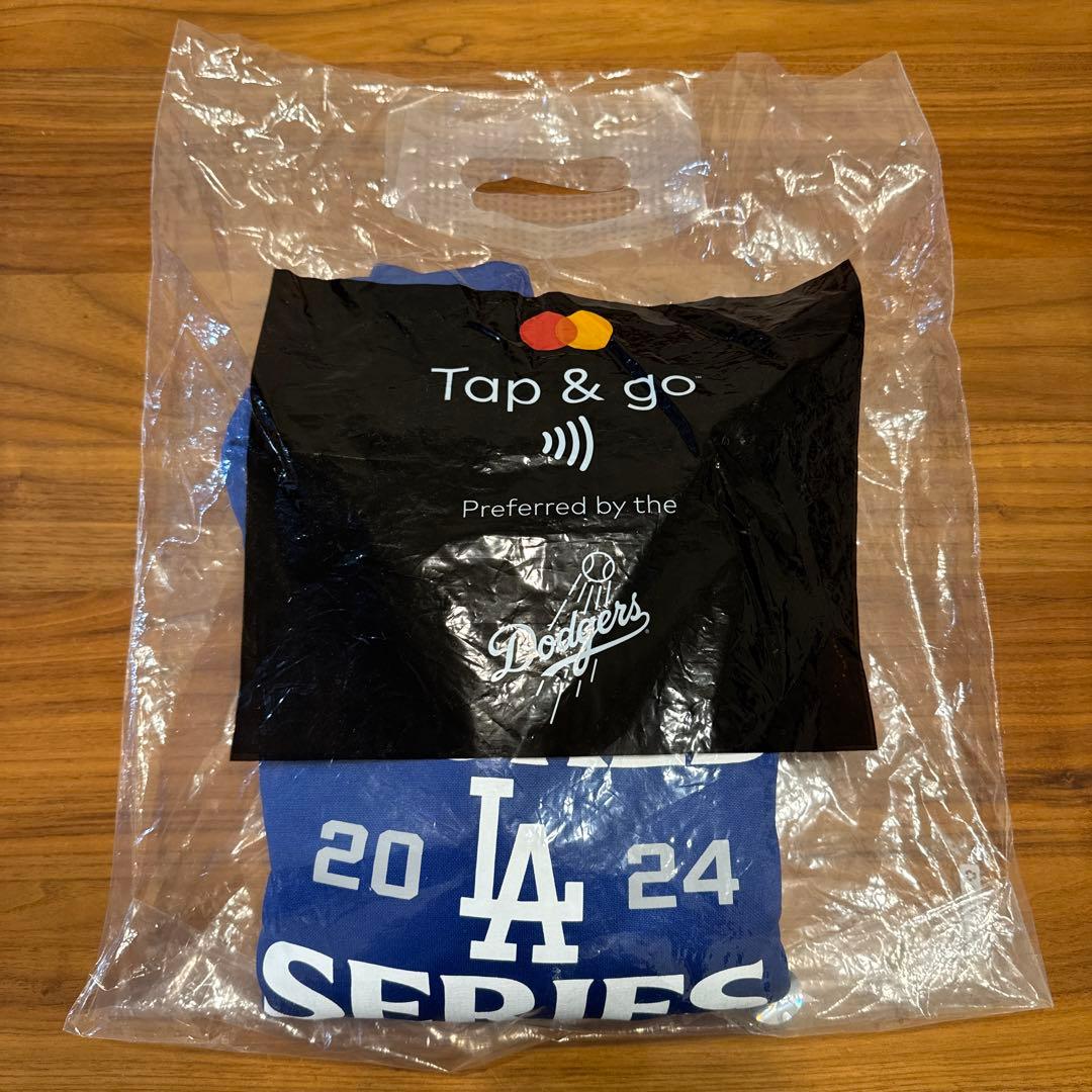 【新品】ドジャースワールドシリーズ公式トレーナー