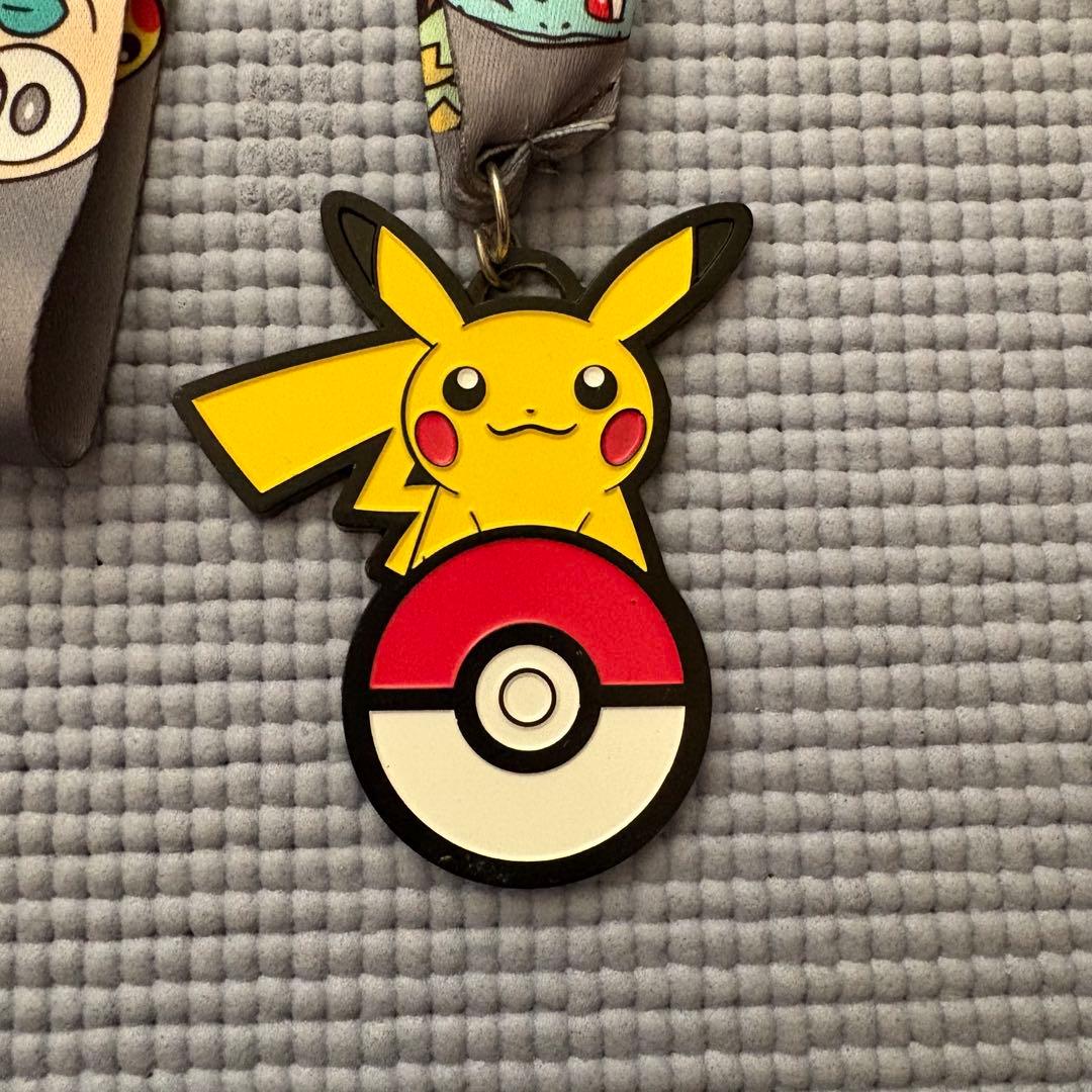 d*7様 海外限定メダル　2018ポケモンラン　シンガポール